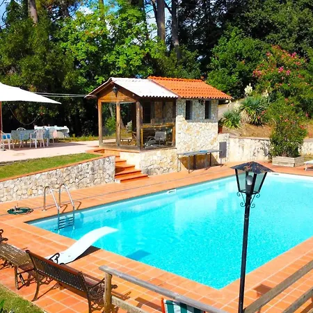 Country house The Lemon Place By Nicola Real Estate